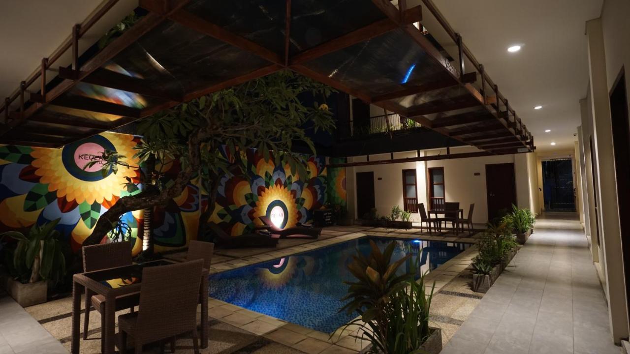 Hotel Reddoorz Near Legian Street Esterno foto