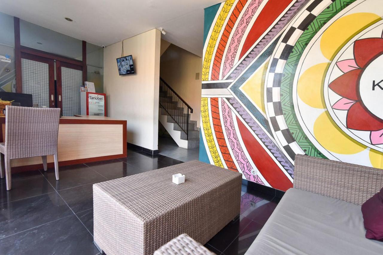 Hotel Reddoorz Near Legian Street Esterno foto